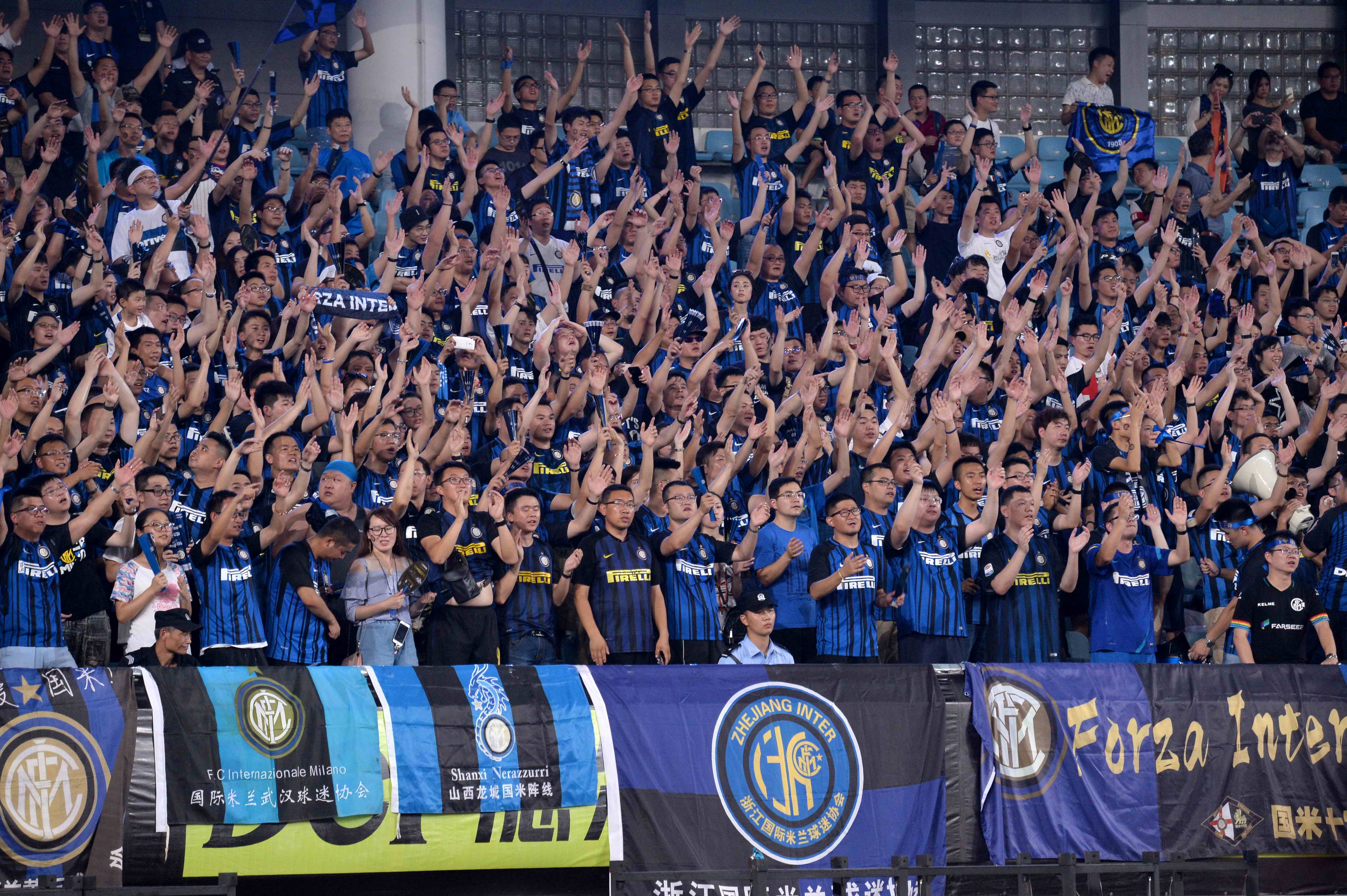 一脚直塞与 一脚直塞与