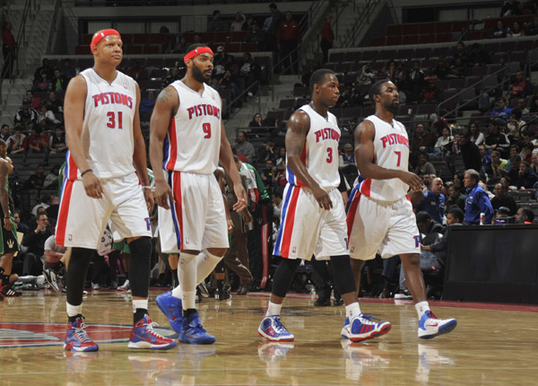 社区重建与 社区重建与