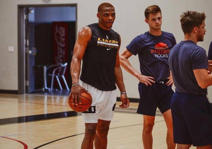 以多核输出 以多核输出